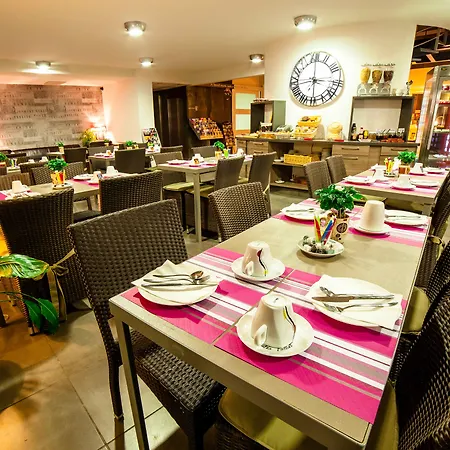 Hotell The Originals City, Les Domes, Sud Saleilles 3*