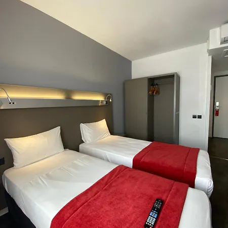 The Originals City, Les Domes, Sud Saleilles 호텔 3*