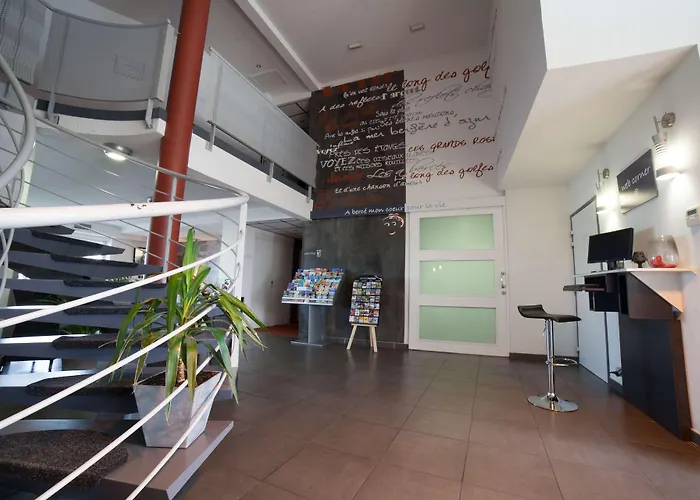 Hotell The Originals City, Les Domes, Sud Saleilles