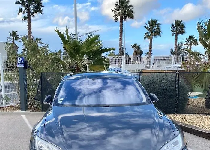 Hotell The Originals City, Les Domes, Sud Saleilles